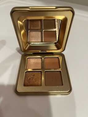 Hourglass curator Eyeshadow palette 1 shimmer 2 matte 3 metallic 4 matte